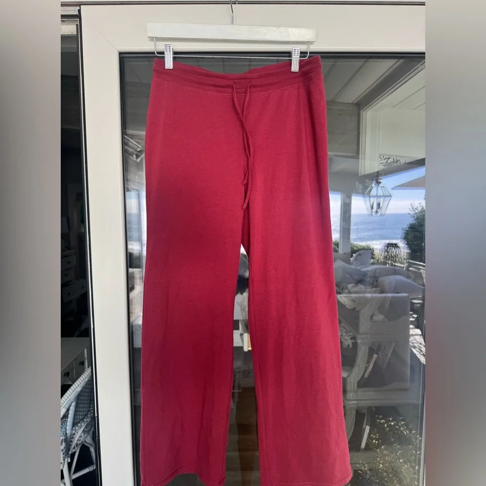 NWT Aritzia HomeStretch™ Smooth Mid-Rise Pant - Picture 4 of 9